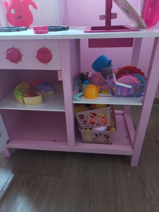 Kuchenka z wyposażeniem