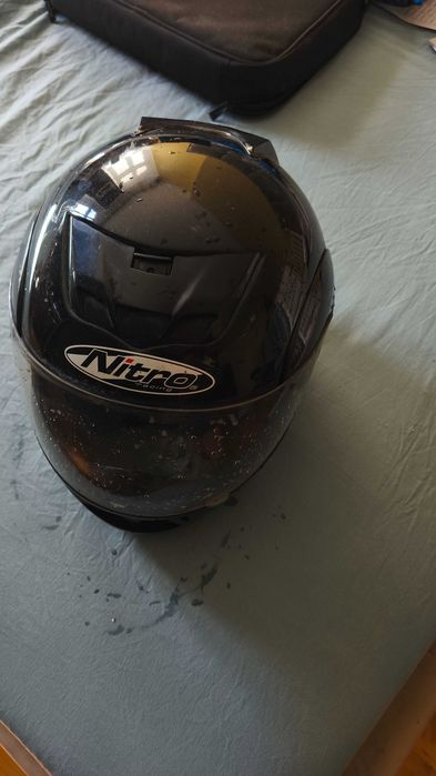 Kask nitro racing