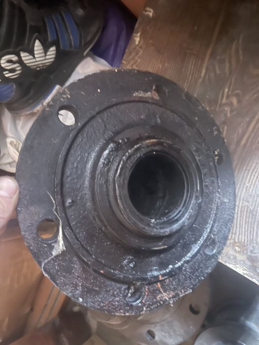 Продаю ступиць нива ск5 помпа мтз втулька бдт