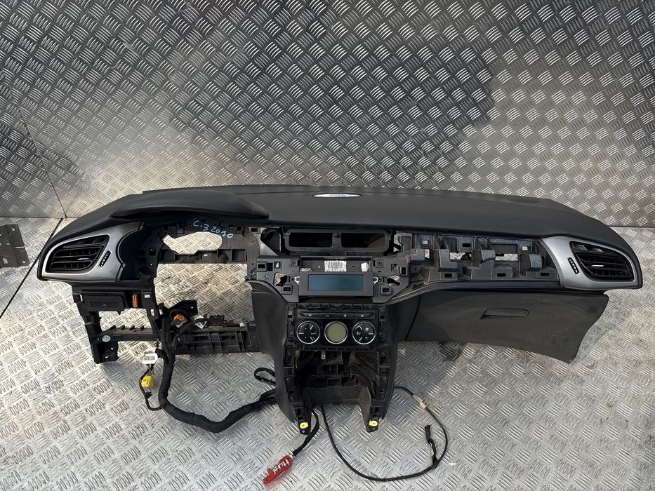 Deska konsola rozdzielcza Citroen C3 II 10r. airbag