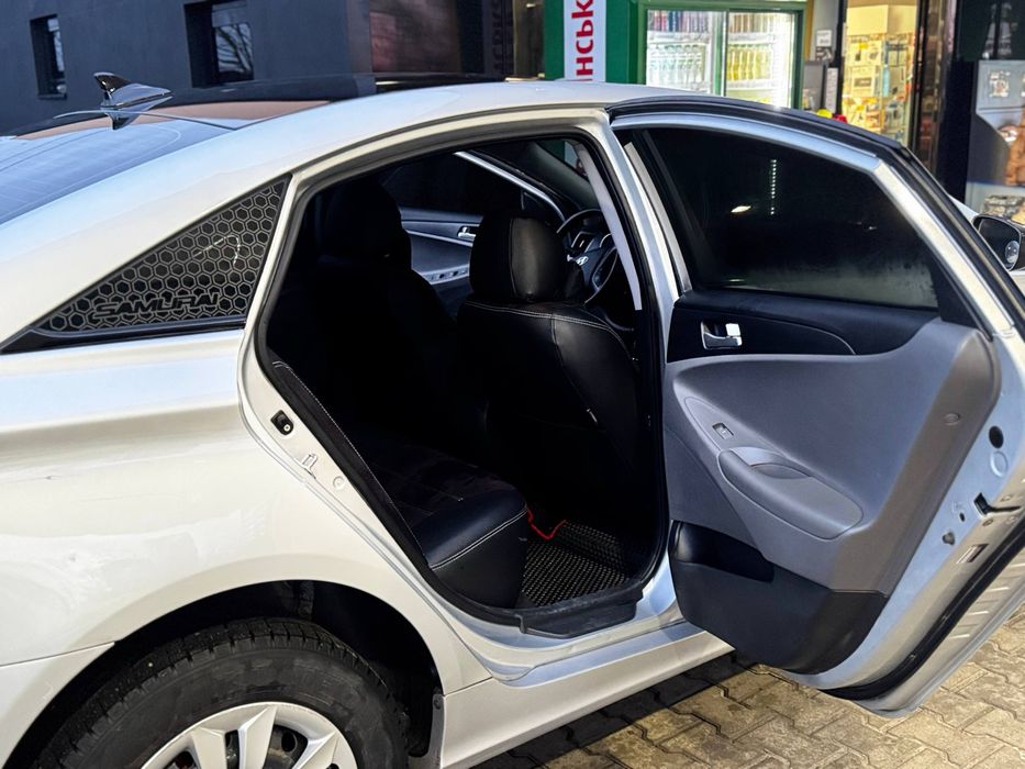 Продам свой автомобиль Hyundai sonata