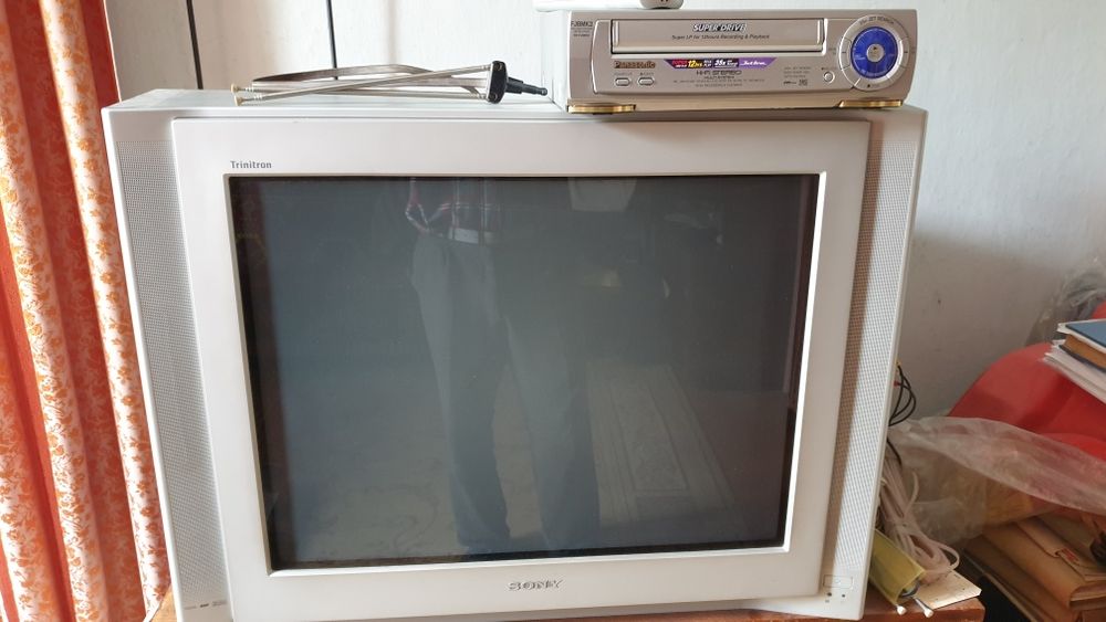 Продам телевизор Сони 29"