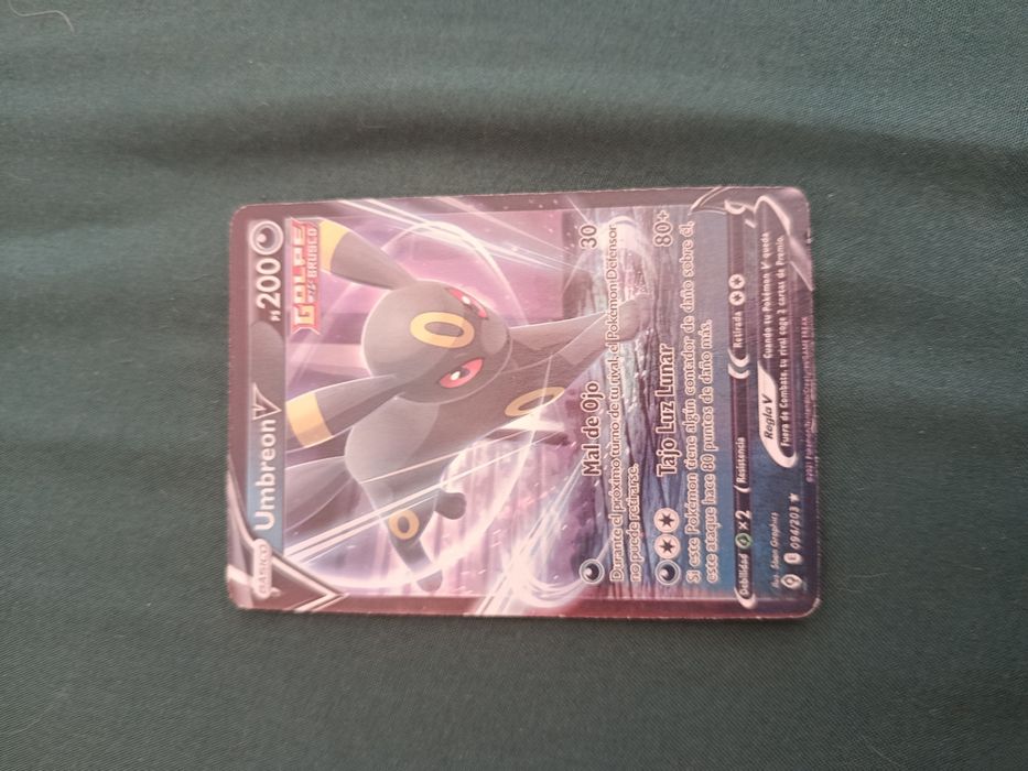 Lote Cartas Pokémon Eeveelutions Ultra Raras (Sylveon VMAX, Umbreon V, Glaceon VMAX x2) - Espanhol
