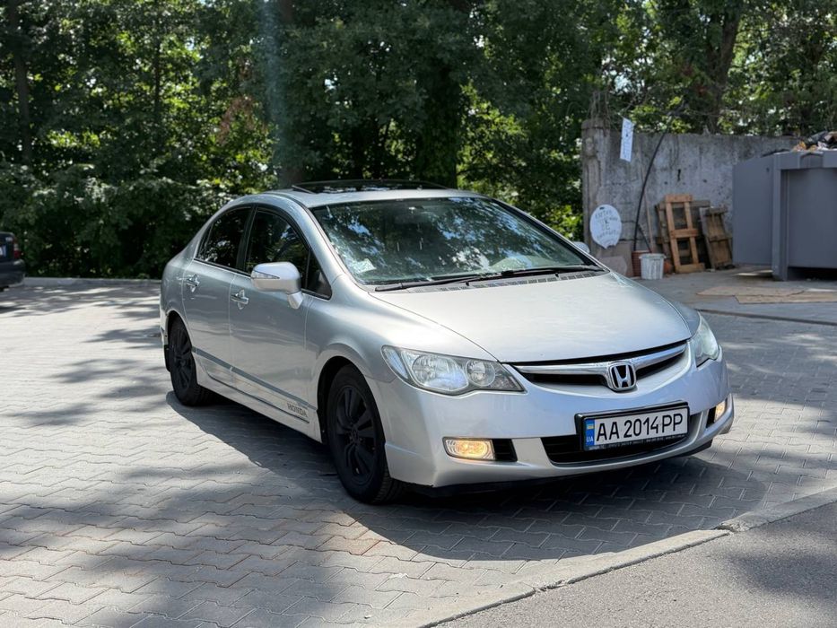Продам Honda Civic 4D 2008 газ/бенз