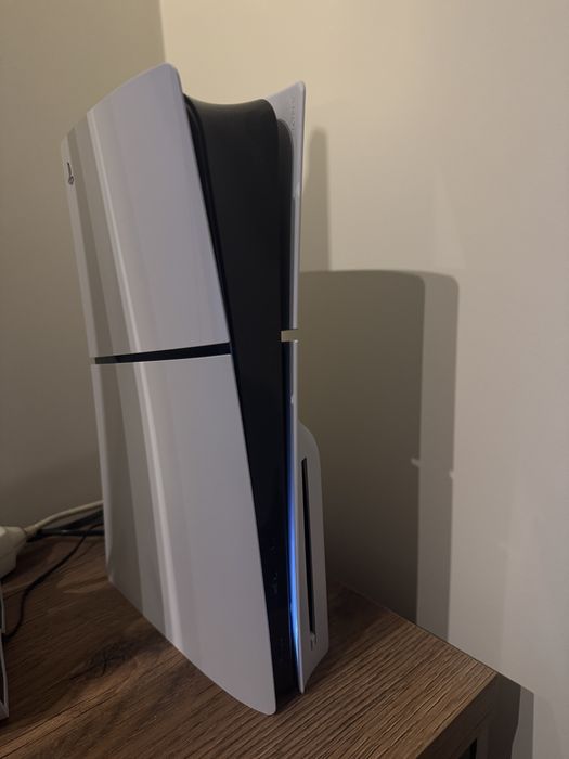 PlayStation 5 + pad + gry