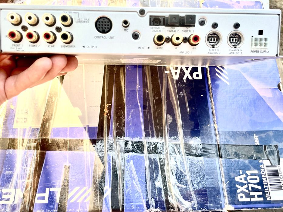 Alpine PXA-701       .