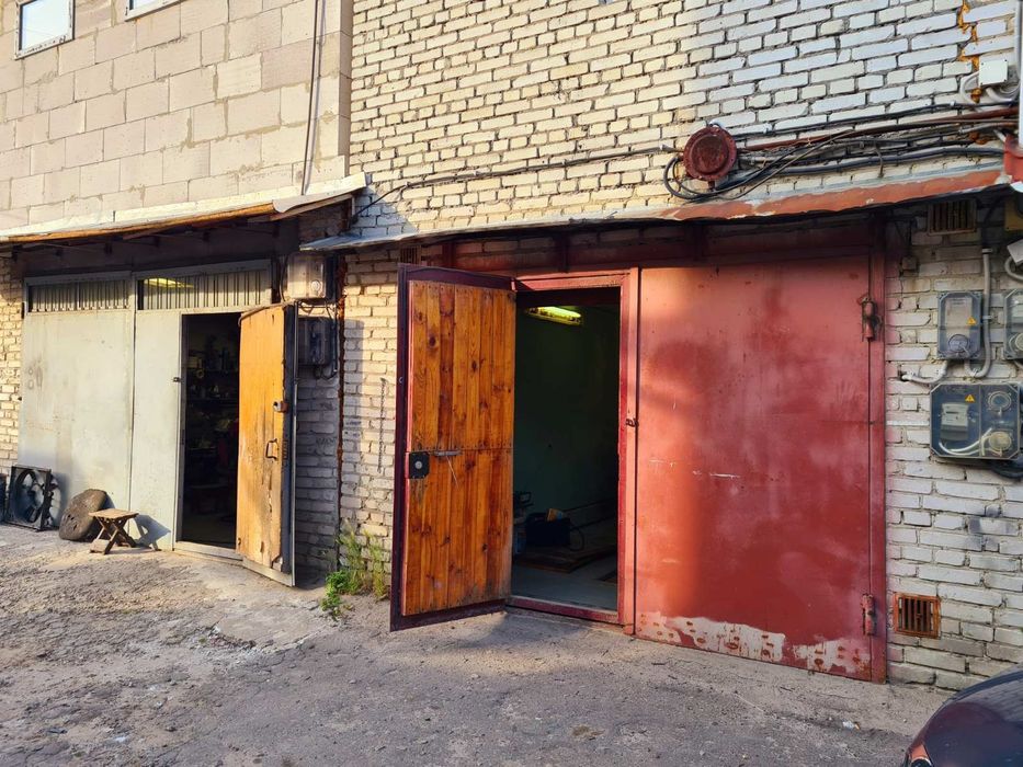 Продаж гараж в кооперативі, цегляний 39 кв.м. ближній центр, Єрошенка