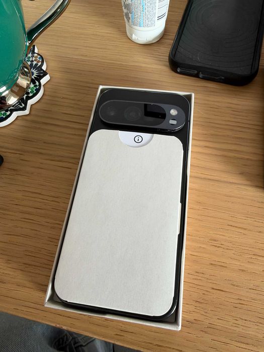 Google Pixel 9 Pro 128GB | Bateria 100% | Stan bdb | Pudełko + Etui Mous