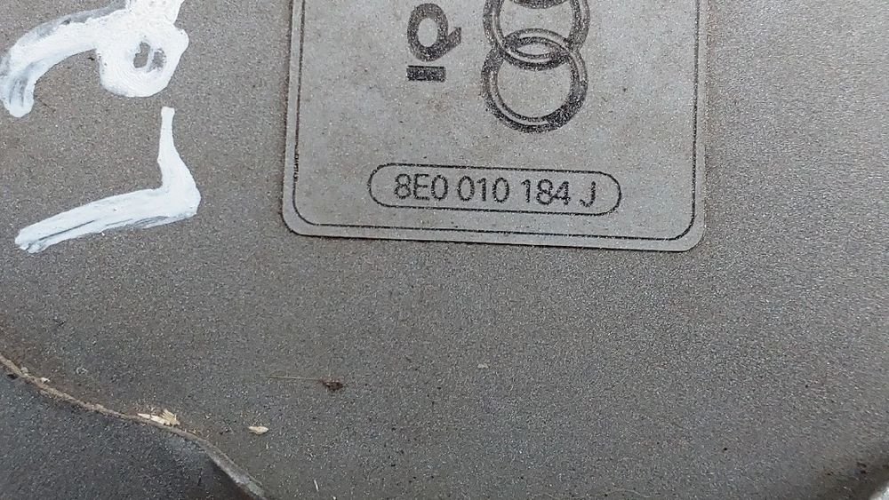 Tampa depósito combustível AUDI A4 Avant (8E5, B6)