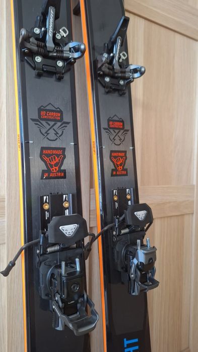 Narty Dynafit black light