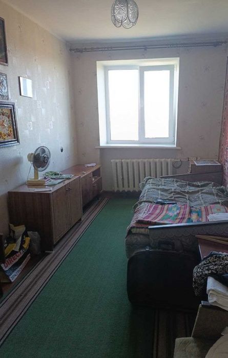 Продам 2 к. из. с видом на Днепр.