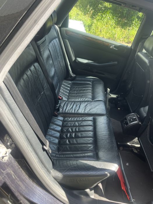 Audi A 6 2.5 TDI Ano 1999
