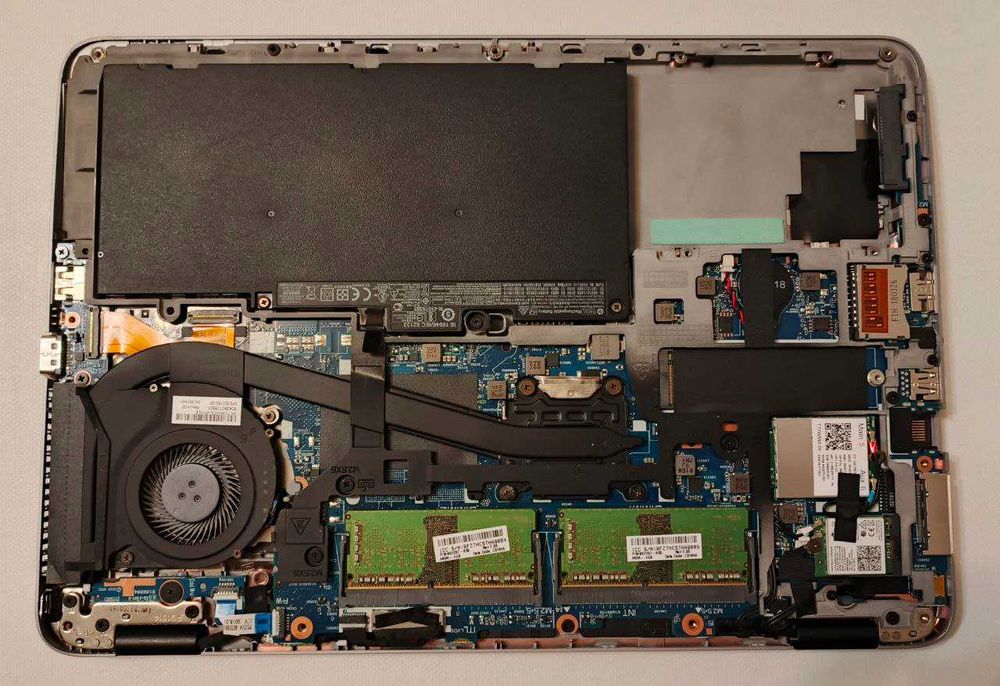 HP EliteBook 840 G4/14"FHD Touch/Core i5-7300U 2,6-3,5 GHz/DDR4 8GB/4G