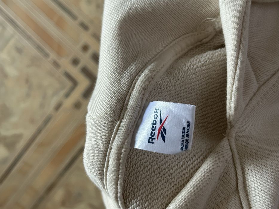 Бежеве худі Reebok
