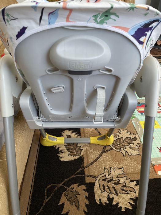 Стільчик для годування