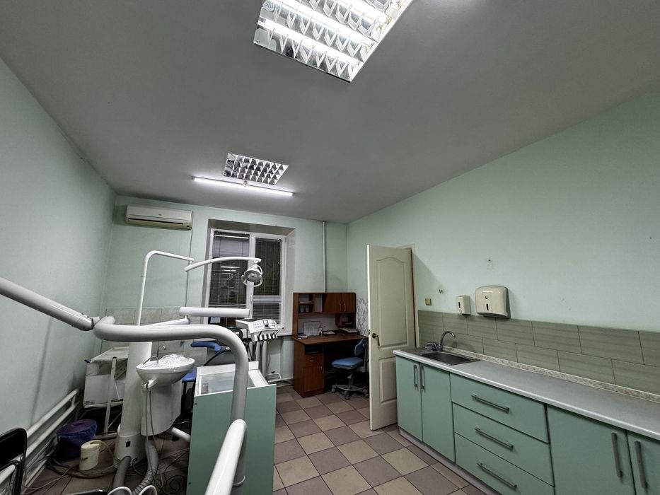 Оренда приміщення у Центрі міста 51 м2 з окремим входом!