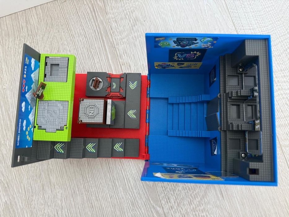 Wyprzedaż zabawek ! Figurki pixelowe