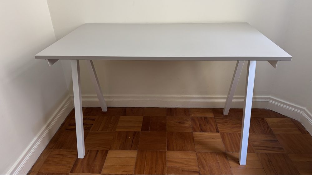 Mesa/secretária Trotten Ikea