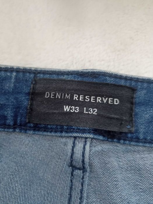 męskie dżinsy Reserved