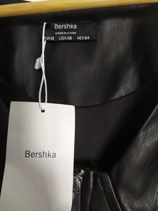 Vestido efeito pele mini saia NOVO