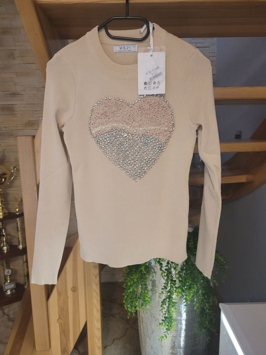 Sweterek rozmiar S M cyrkonie