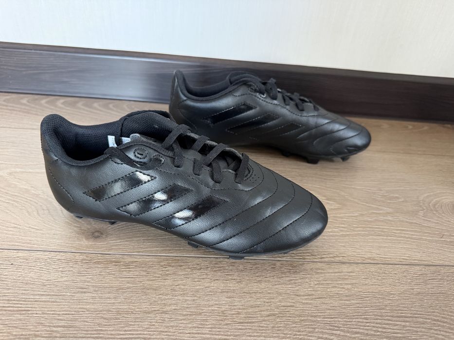 Бутси adidas 38.5 розмір