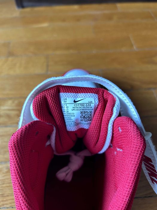 Ténis Nike Vermelhos