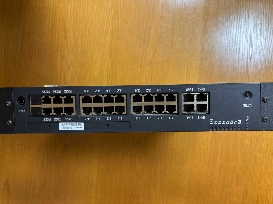 Central Telefónica MITEL + 8 Telefones IP YEALINK