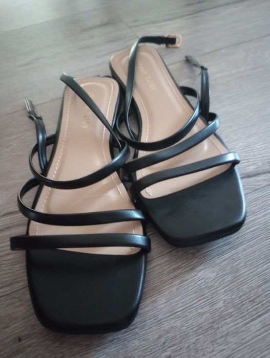 Klasyczne czarne damskie buty sandałki sandały Jenny Fair