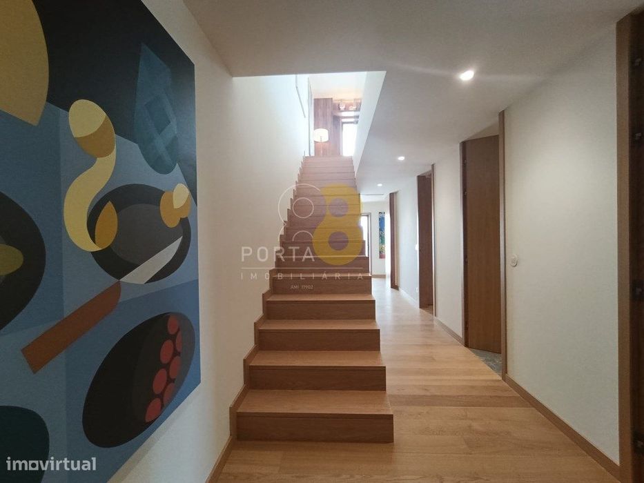 T2 - PORTO ART SQUARE Onde a arte encontra a cidade