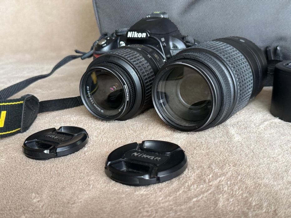 Câmera NIKON D3100 DSLR + lentes Nikon: 18-55 mm & 55-300 mm  + acessórios.