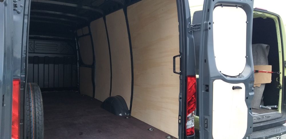 Zabudowa busa Iveco Daily 16m3, 18m3, podłoga, boki, nadkola MONTAŻ