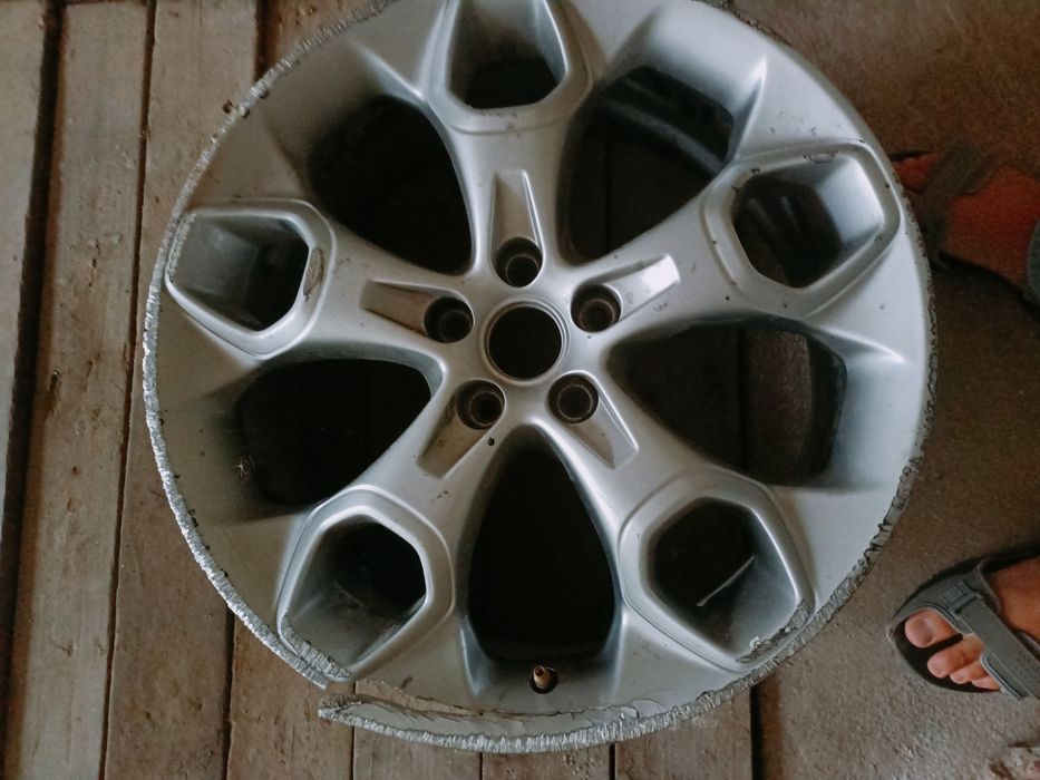 Диски R19. Ford Escape Titanium