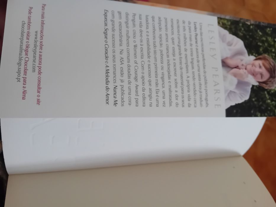 Procuro te  Lesley Pearse-Novo