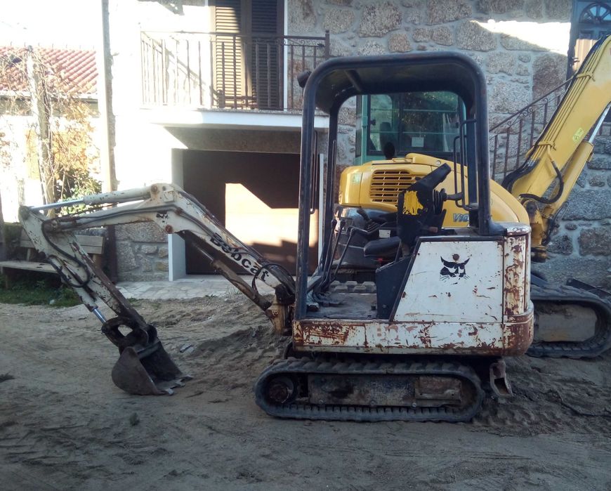 Mini Giratória BOBCAT