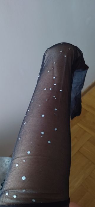 Sprzedam nowe rajstopy ze srebrnymi drobinkamj