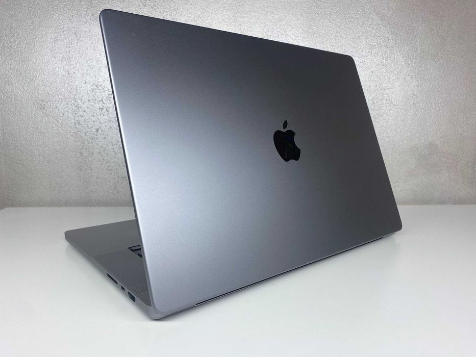 Apple Macbook Pro 16" A2485 M1 PRO 32GB 512SSD Tahoe 185C