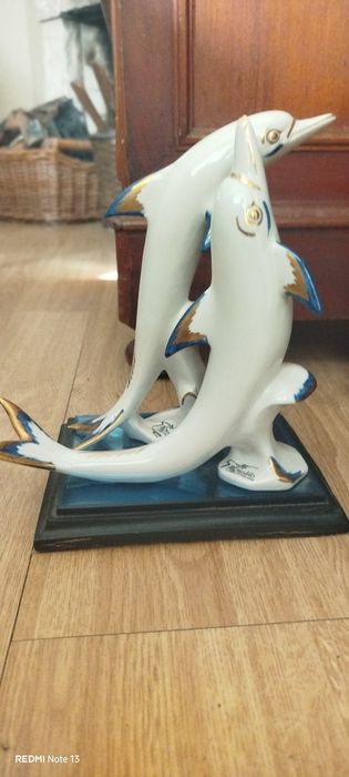 Estátua de Porcelana Golfinhos
