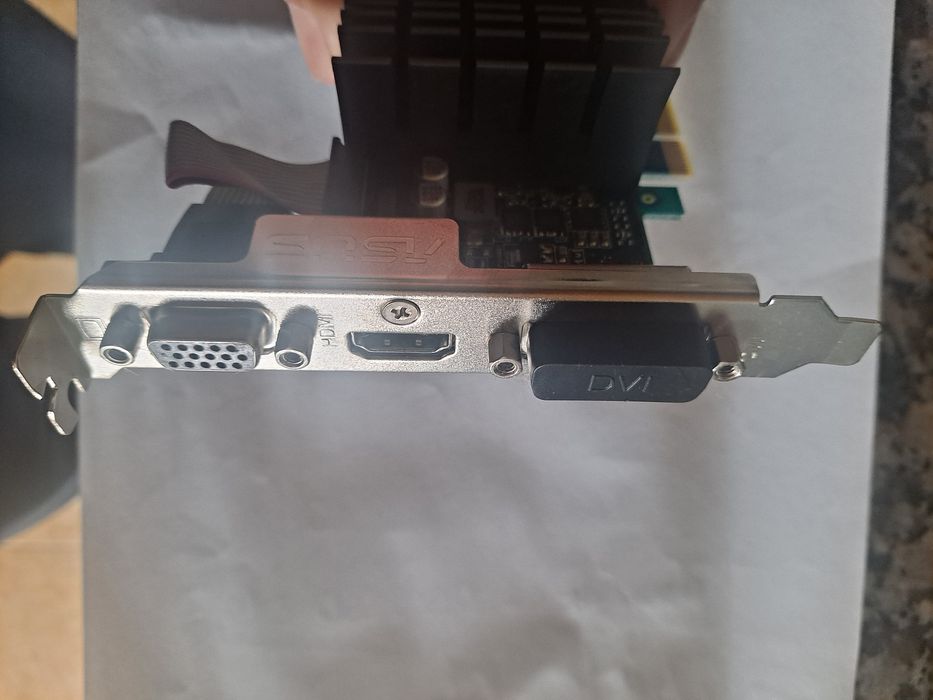 Placa gráfica Asus  GT 710 SL