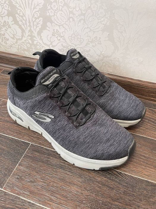 Чоловічі кросівки Skechers Arch Fit - Waveport (45 розмір)