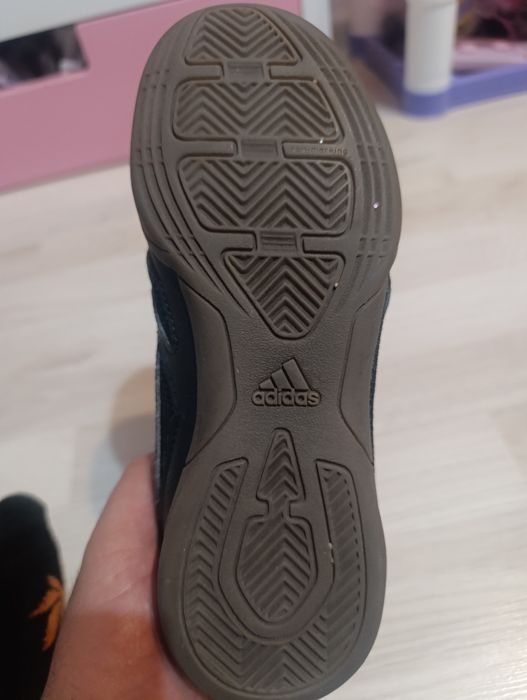 Buty halowe adidas halówki dla chłopca r.33