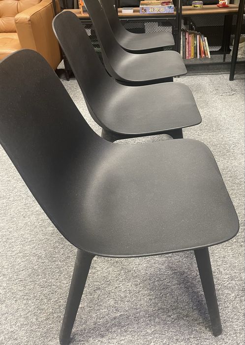 Stół IKEA Sandsberg + 4 krzesła ODGER (Stan bardzo dobry)
