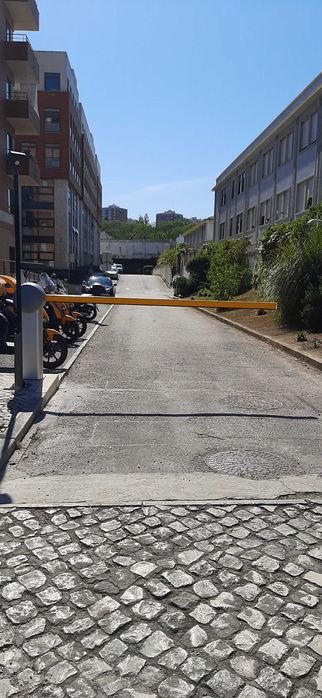 Garagem c/segurança 24/7 - 5min Aeroporto - metro de Cabo Ruivo