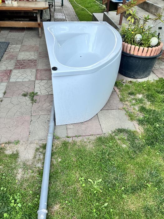 Wanna biala łazienkowa