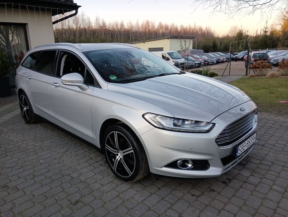 Ford Mondeo 2.0Tdci full LED klimatyzacja navigacja pdc
