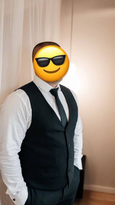 Patric Valleri класичний чоловічий костюм трійка 56 р.,темно-зелений
