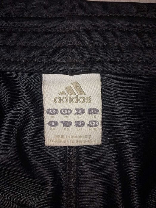 Spodnie Adidas szerokie