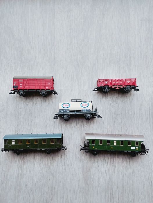 Conjunto de 5 vagões Fleischmann H0 1:87