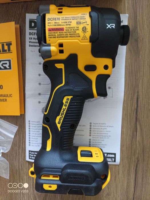 Dewalt DCF870 20V MAX Brushless Quiet Hydraulic Impact Driver