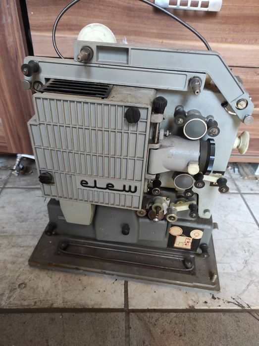 Stary Projektor 16mm Elew PRL